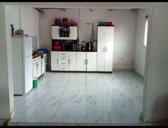 2 BEDROOM HOUSE FOR SALE IN PRETORIA WEST